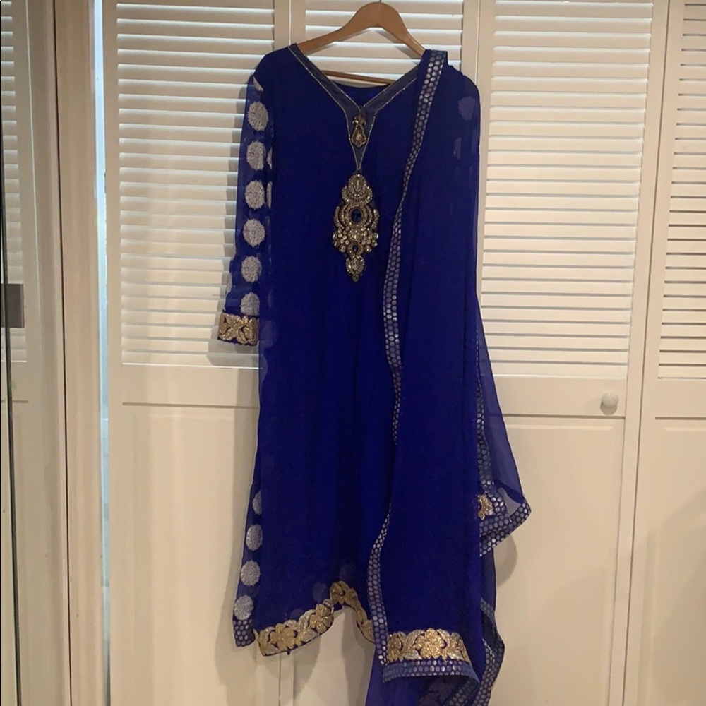 Pakistani formal outfit with dupatta and pants